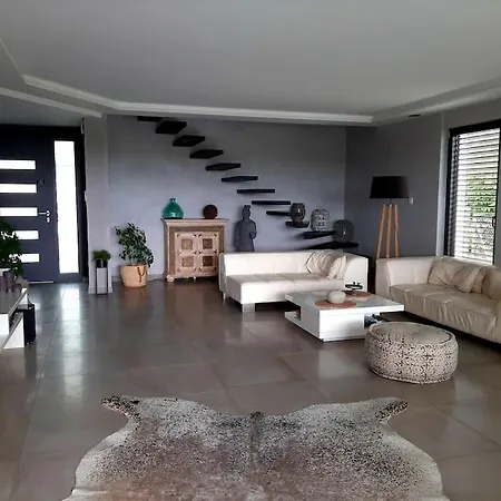 Dom wakacyjny Maison D'architecte Avec Piscine