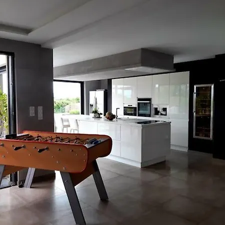 Maison D'architecte Avec Piscine